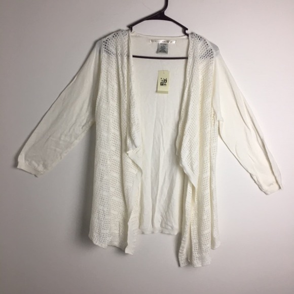 Max Studio Shrug White Size Large - Picture 10 of 16